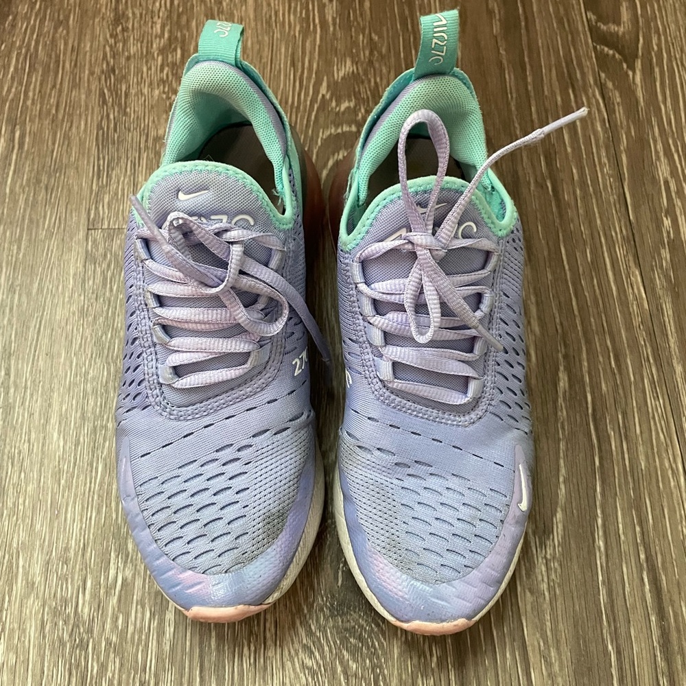 Nike Air 270 Size 4Y